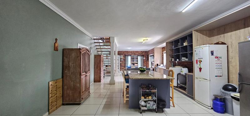 6 Bedroom Property for Sale in Country Club Western Cape